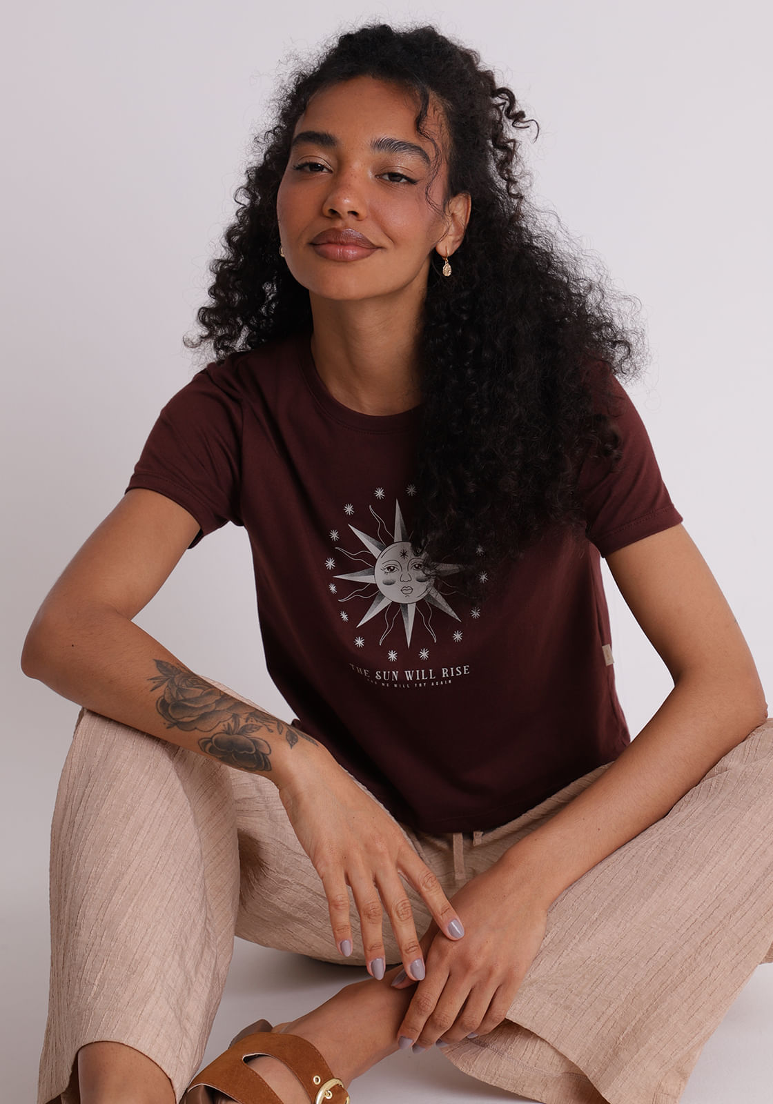 Camiseta cropped sol mistico