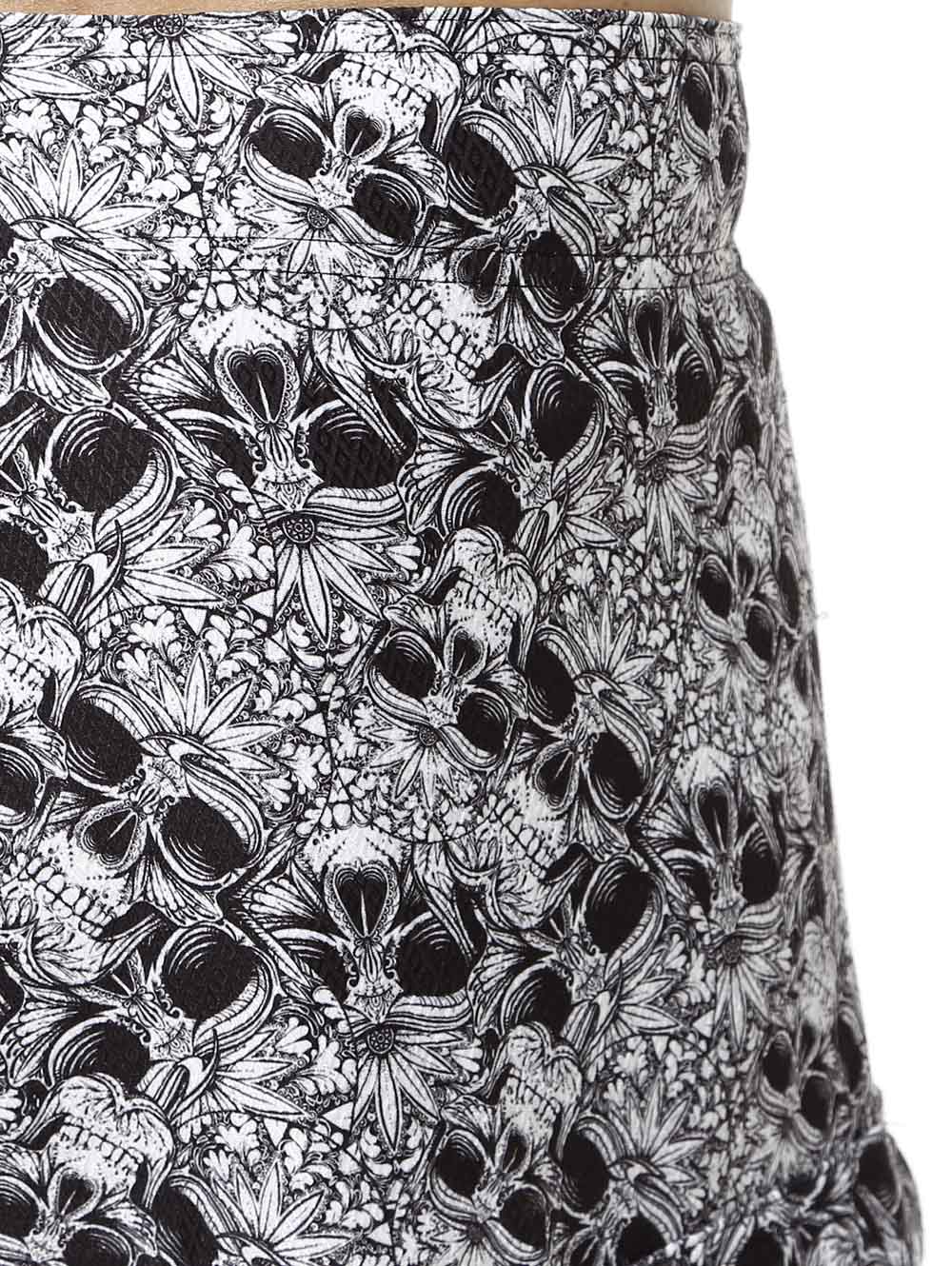 Download Bermuda Praia Masculina Preto Branco Lojas Pompeia Desktop Wallpaper Free Wallpaper Bermuda Praia Masculina Preto Branco Lojas Pompeia Desktop Wallpaper