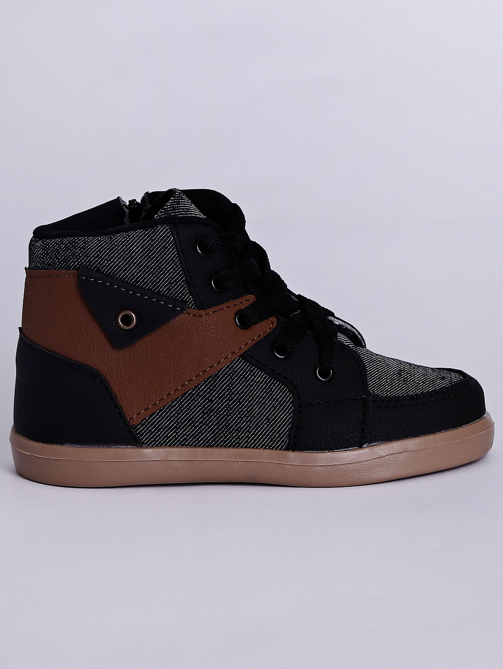 tenis menino 25