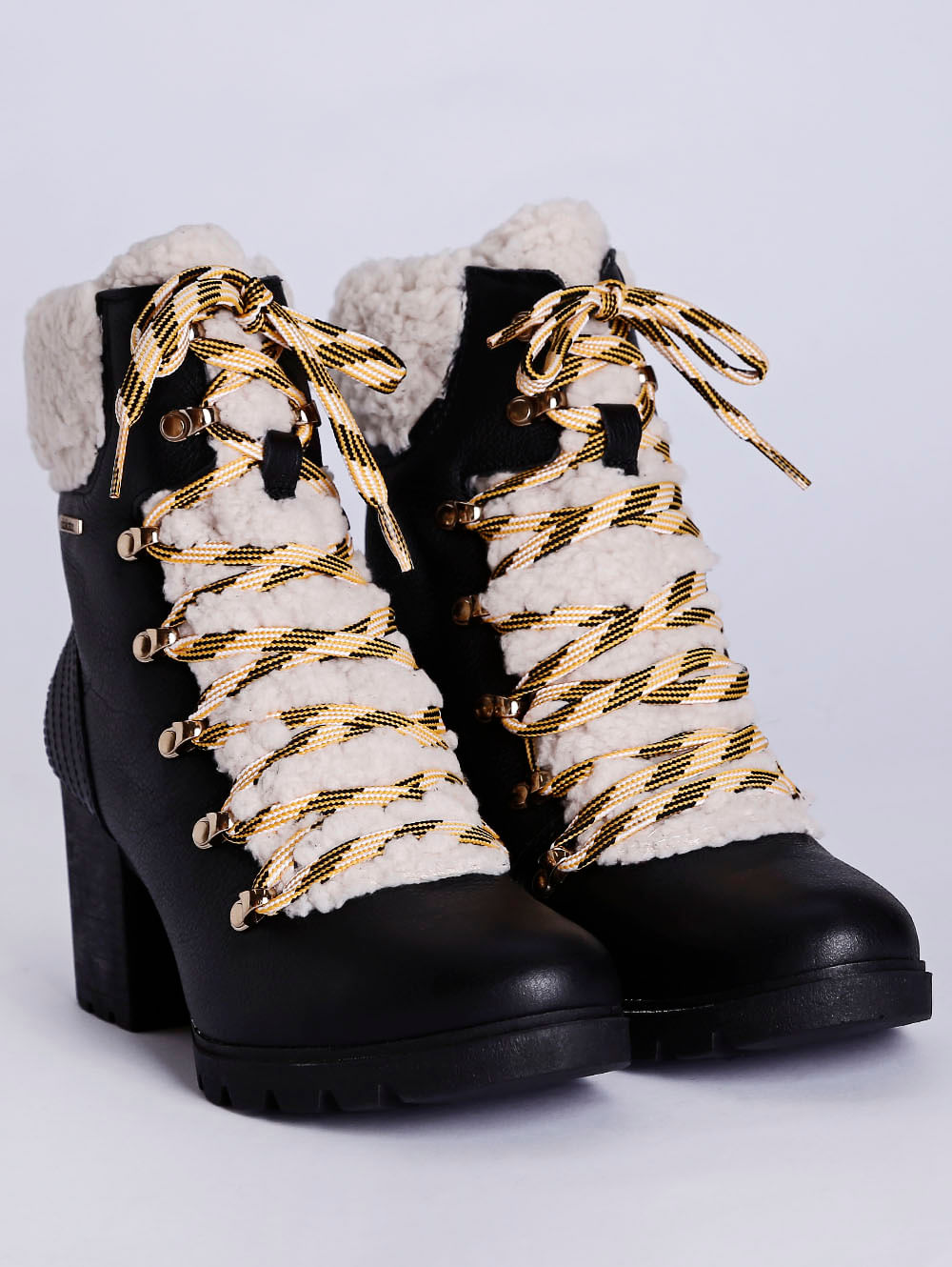 bota de cano curto dakota