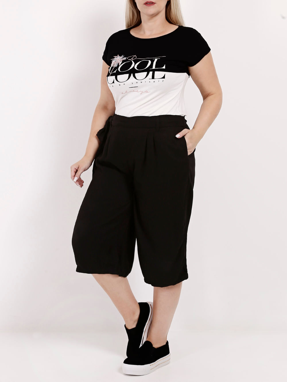 calça reta plus size