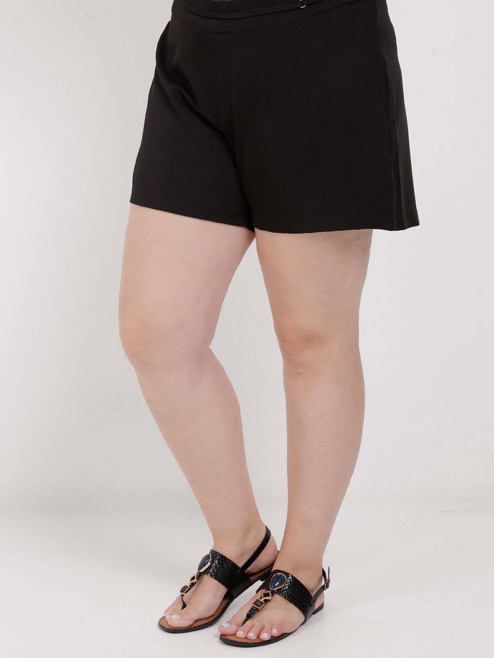 short tecido plus size