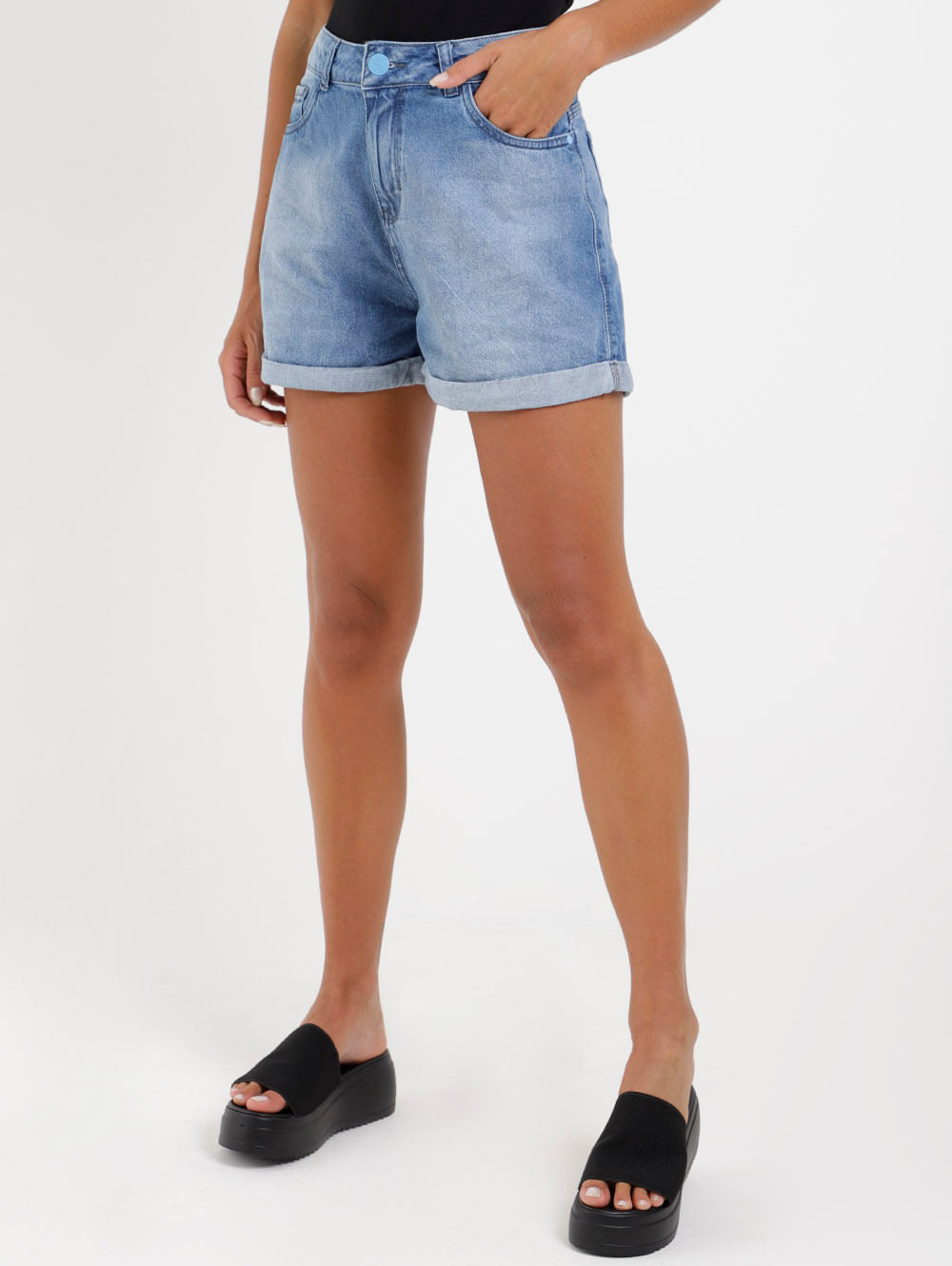 Short Jeans com Cinto Feminino Azul - Lojas Pompéia